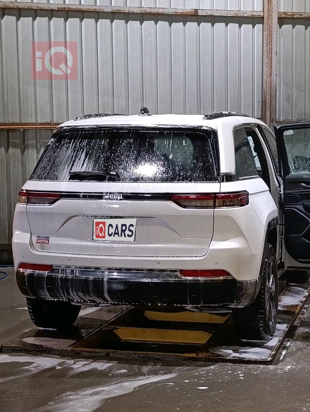 جيب جراند شيروكي